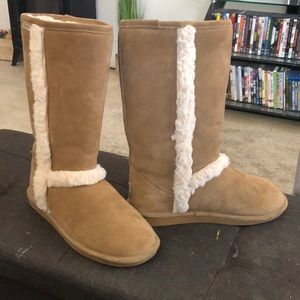 Bearpaw wool lined boots